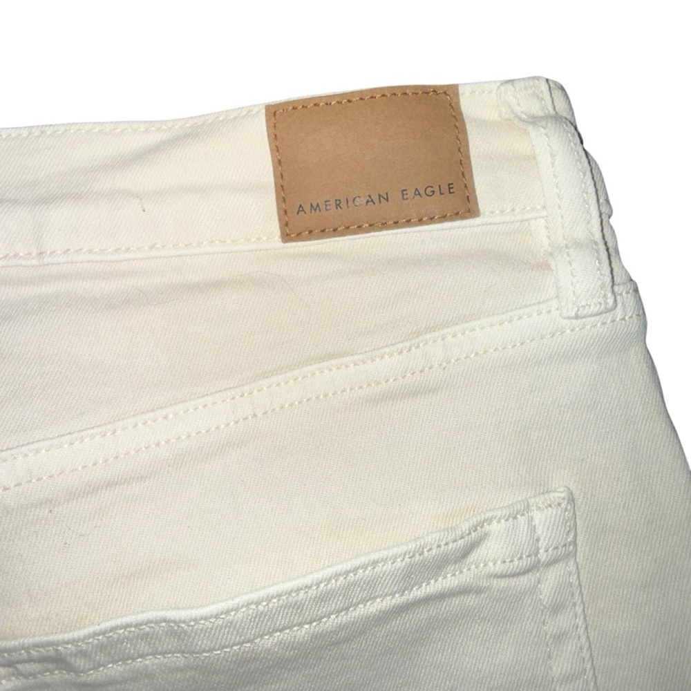 American Eagle Super High Rise Relaxed Denim Shorts Cream Sz 10/30 NWT new - Picture 4 of 10